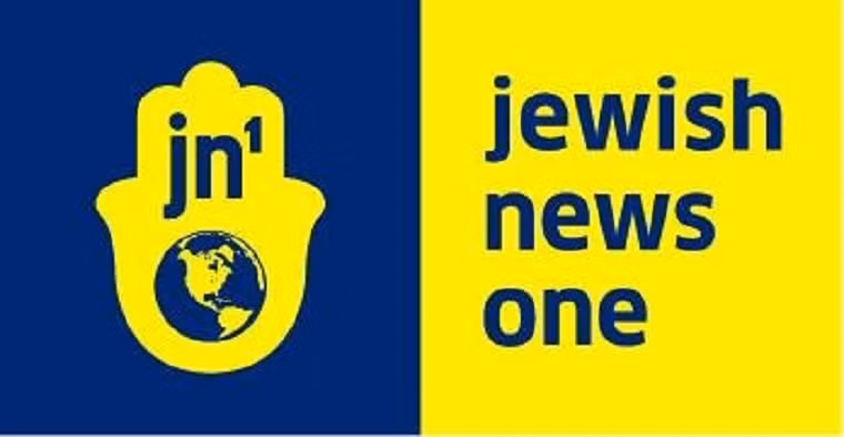 Ông đồng thời cũng là người đồng sáng lập và chủ sở hữu kênh tin tức Jewish News One chuyên tập trung vào các sự kiện liên quan đến Do Thái. Đây được coi là kênh truyền hình lớn nhất dành cho người Do Thái phủ sóng khắp châu Âu, châu Á và Bắc Mỹ và đem lại lợi nhuận khổng lồ cho ông Rabinovich mỗi năm.