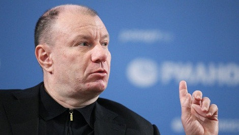  Vladimir Protanin: Forbes đánh giá ông là người giàu thứ tư nước Nga và giàu thứ 46 thế giới. Vladimir Protanin là một trong những người ủng hộ ngay từ đầu cho Thế vận hội Mùa đông ở Sochi và đã đầu tư 25 tỷ USD vào các trò chơi mùa đông.