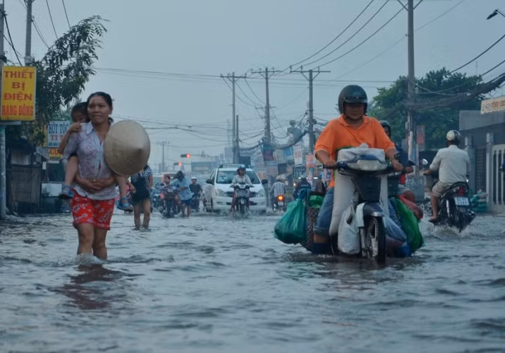 Hôm nay chưa phải là đỉnh điểm triều cường dâng cao, nhưng dự kiến chiếu tối 5/12 sẽ đạt đỉnh điểm hơn 1,6m.