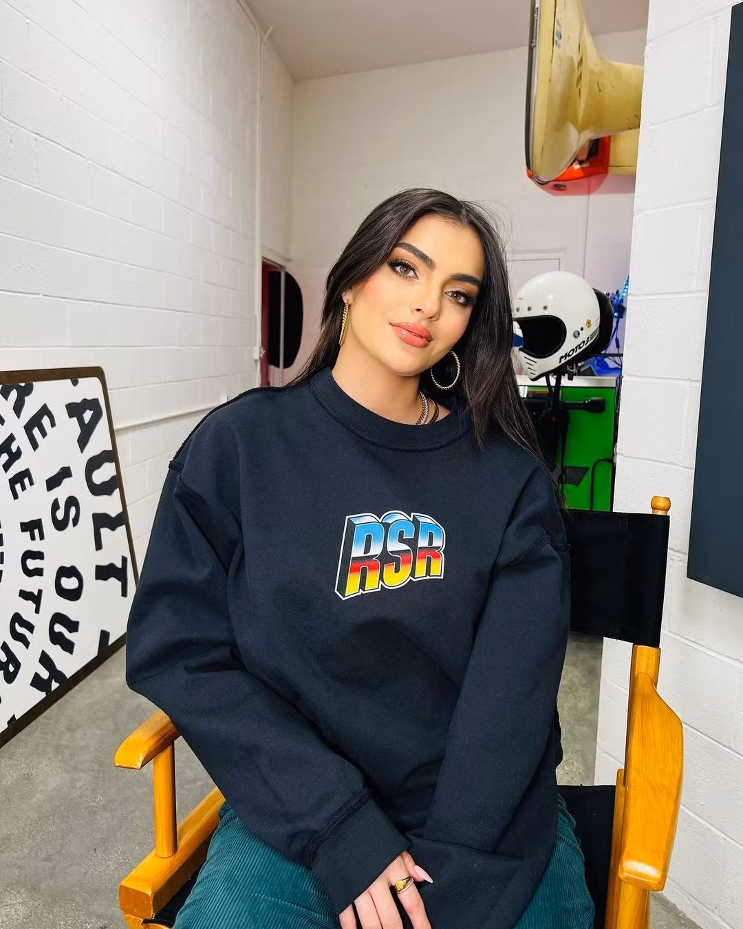 Tay dua tro thanh nguoi mau noi y-Hinh-9