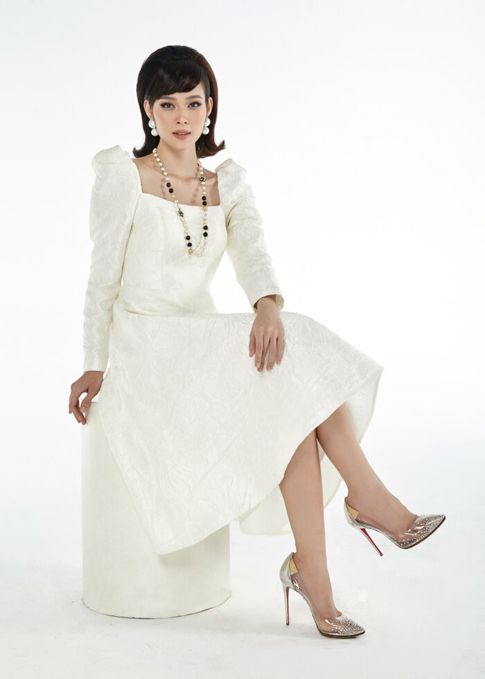 Diệp Bảo Ngọc chọn cho mình style thập niên xưa mô phỏng theo nữ diễn viên kinh điển Audrey Hepburn