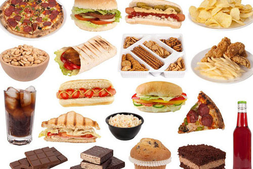 Thực phẩm chế biến: Những thực phẩm này không chỉ có tác hại với sức khỏe sinh sản mà còn tàn phá sức khoẻ tổng thể. Thực phẩm chế biến có chứa rất nhiều chất béo chuyển vị, fructose cao... rất xấu đối với sức khỏe. Những thực phẩm này được coi là nguyên nhân chính cho sự tăng cân, khiến phụ nữ khó có thể thụ thai.
