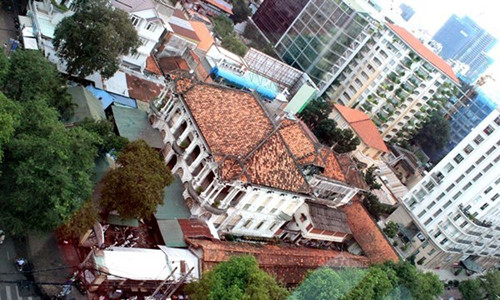 Căn biệt thự cổ 35 triệu USD giữa Sài Gòn này mang tên Phương Nam, hiện là đồng sở hữu của 7 người.