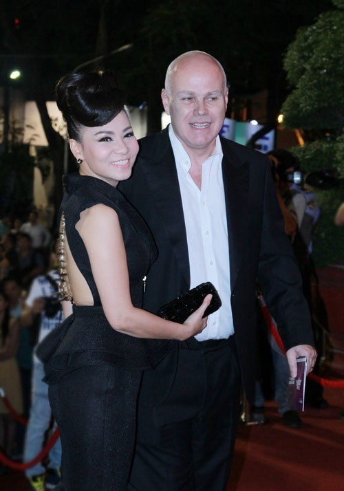 Ông xã là người giúp cô thay đổi mọi suy nghĩ.