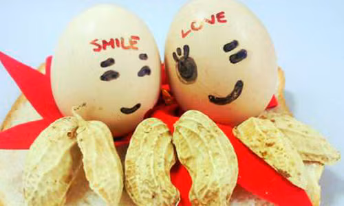 Người sinh ngày 16/10 thường thuộc tuýp người có trí nhớ tốt, biết quan tâm, chăm sóc mọi người. Bạn rất kiên cường và có niềm đam mê lớn đối với xe cộ và máy móc.