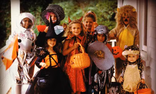 Khi đó, những hồn ma có thể xuất hiện trong cuộc sống của con người. Các linh hồn sẽ giấu mình trong thân xác của con người giống như người ăn xin. Họ sẽ gõ cửa nhà bạn và xin tiền hoặc thức ăn. 