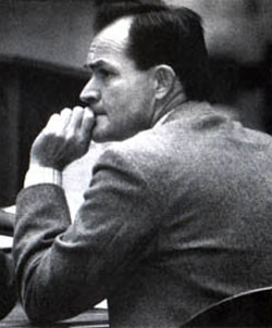 Từ nhỏ cho đến lớn, sát nhân Kraft được mọi người biết đến là một người thông minh, lanh lợi và không có biểu hiện nào bất thường.