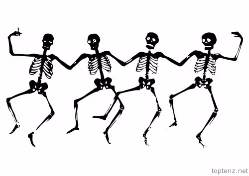 Hình bộ xương là một trong những hình ảnh thường thấy trong dịp Halloween, thể hiện sự chết chóc. Đặc biệt, sọ người được nhiều nền văn hóa sử dụng để khắc họa nỗi sợ hãi về cái chết hay những mối nguy có thể khiến con người tử vong.