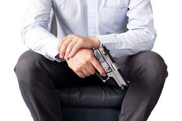 Hơn 90% sát nhân giết người hàng loạt là nam giới. Trong khi đó, 65% nạn nhân của sát nhân giết người hàng loạt là phụ nữ.