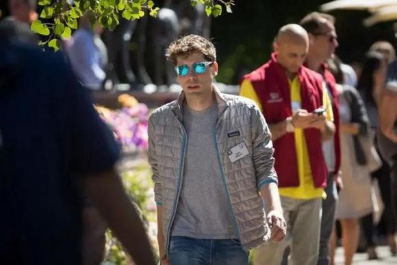 Huyen thoai cha de ChatGPT: Thien tai ky thuat, ke cuong dau tu-Hinh-9