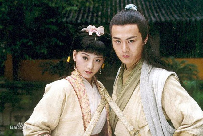 4 sai lầm trong đời Lệnh Hồ Xung: Yêu lầm 1 người... - Hình 3 4 sai lam trong doi Lenh Ho Xung: Yeu lam 1 nguoi...-Hinh-3