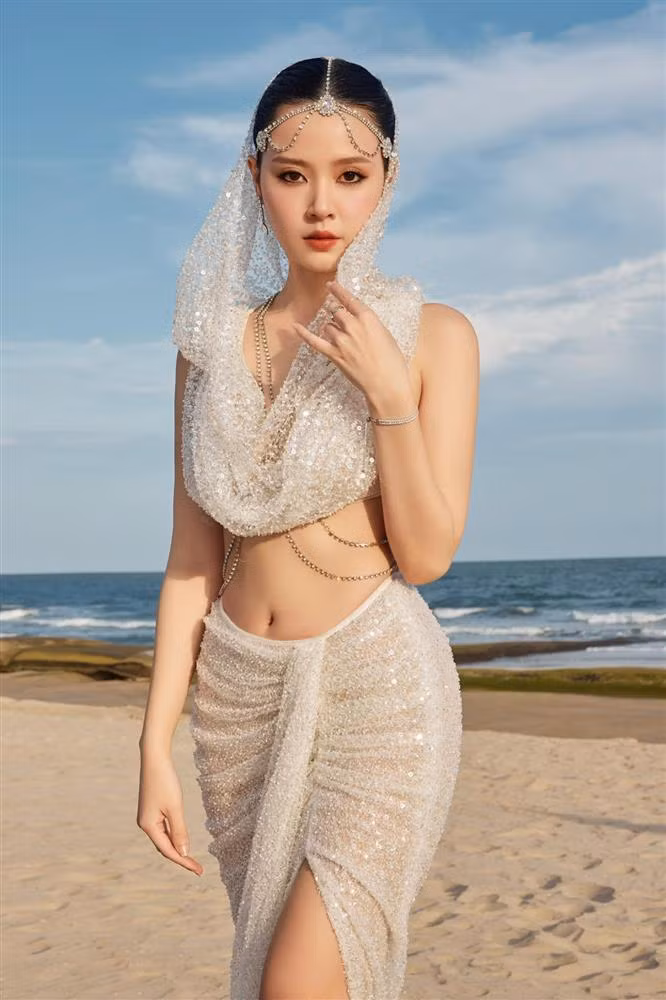 Midu khoe kheo 'that eo co chai' 54cm, dep chuan 'nu than bien ca'-Hinh-4