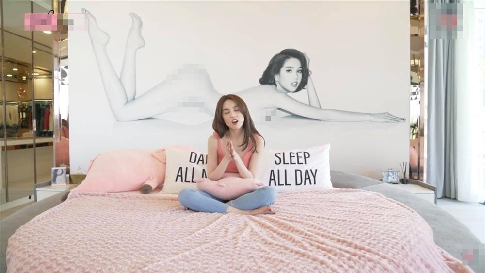 Vu Khac Tiep quay phong ngu Ngoc Trinh, dan mang soi 'o ban the'-Hinh-5