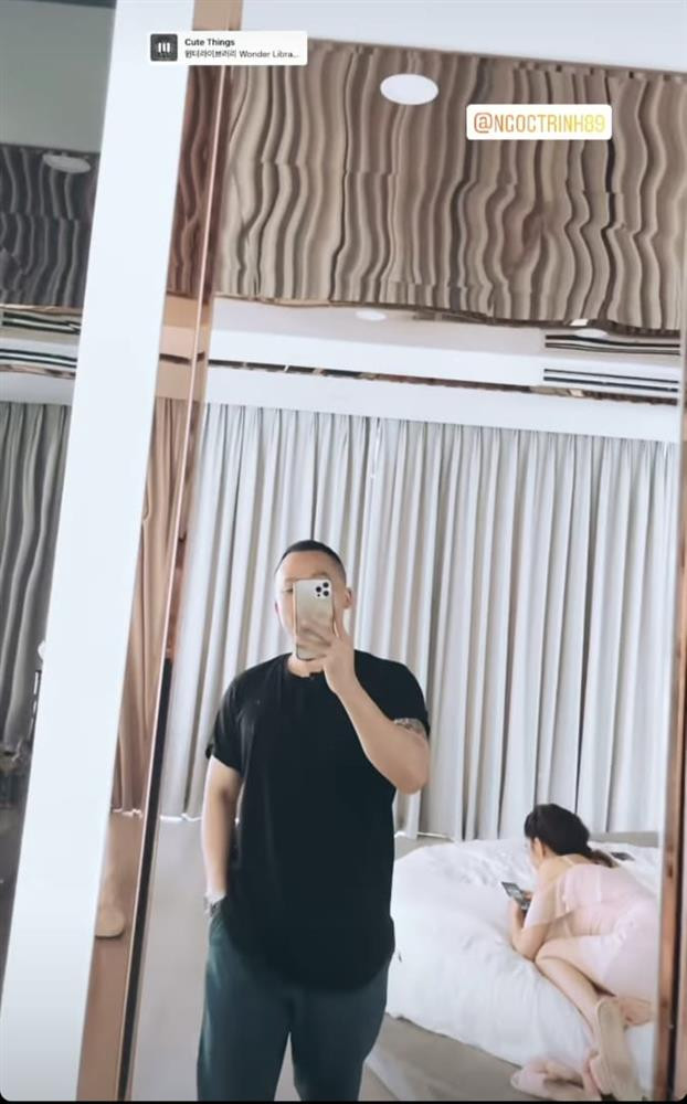 Vu Khac Tiep quay phong ngu Ngoc Trinh, dan mang soi 'o ban the'