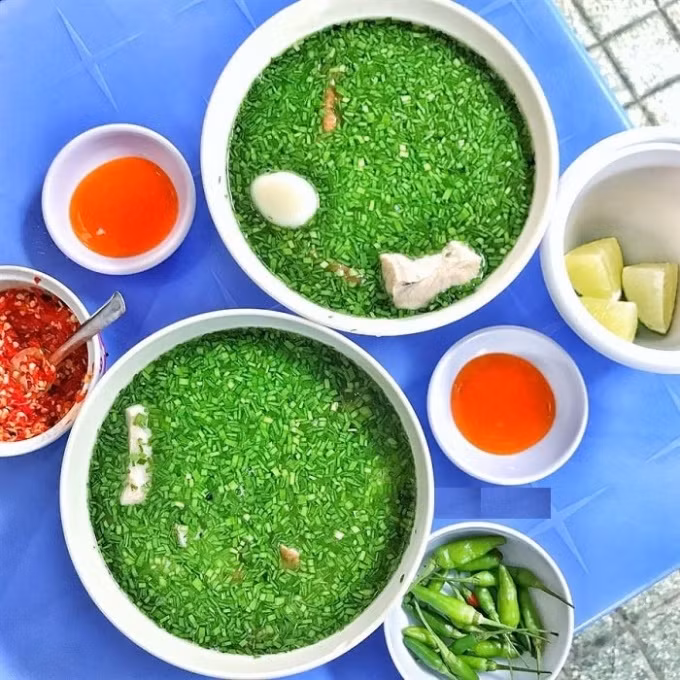 Dac san banh canh nuc tieng Phu Yen re ma ngon liu luoi-Hinh-5