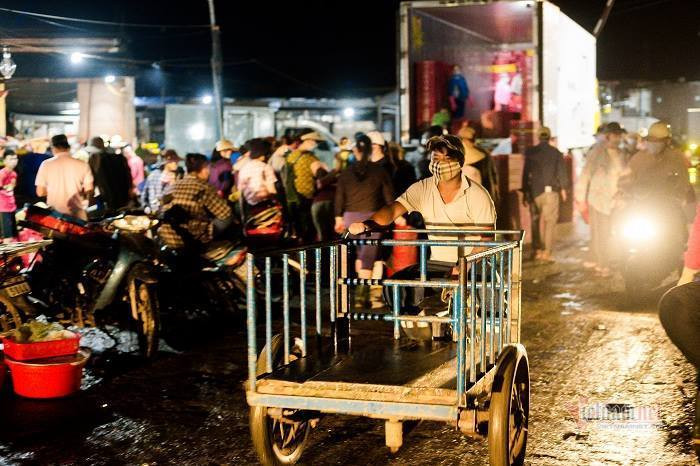 Vung xanh binh yen, cang ca lon nhat TT-Hue tap nap giua mua dich-Hinh-4