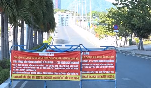 Khanh Hoa: Tiep tuc tam dung cac dich vu khong thiet yeu 14 ngay