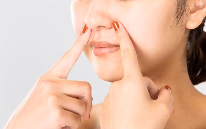 Đầu mũi tròn, sống mũi thẳng: Phụ nữ có nét tướng này có tính cách ngay thẳng, can đảm và tự tin. Dù họ có vẻ cứng rắn nhưng lại rất cương trực. 