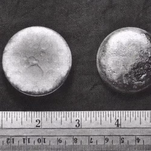 Vị trí thứ năm: Tinh thể magie Beryllium, một sản phẩm mới nổi trong ngành đá quý, với màu sắc sặc sỡ và hiếm hơn kim cương tự nhiên một triệu lần! Giá một gam cao tới 20.000 đô la Mỹ, quả thực là "vô nhân đạo"!