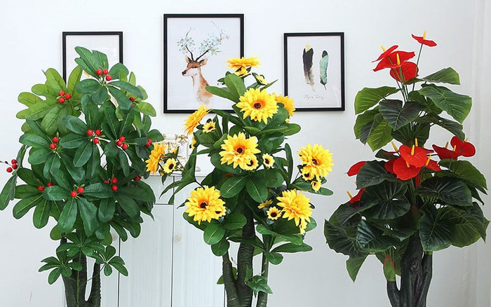  Tuy nhiên, khi những bông hoa giả này được đặt ở nhà, chúng không những không mang lại sự nâng cấp và xanh tươi mà còn mang đến cho con người cảm giác thiếu sức sống.