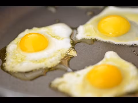 16:17 Mắc 5 bệnh sau không nên ăn trứng Cuộc Sống Hạnh Phúc 588K views 