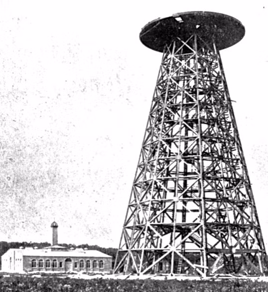 Tháp truyền dẫn không dây trên thế giới, Wardenclyffe Tower, được xây dựng từ năm 1901, cao gần 60m và là sản phẩm của một kỹ sư người Nhật, Nikola Tesla.