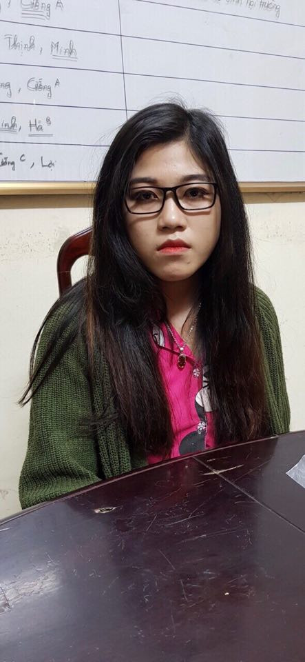 Đối tượng Hương tại cơ quan công an.