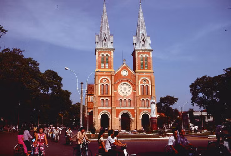 Nhà thờ Đức Bà năm 1989. Ảnh: Elmar Reich.