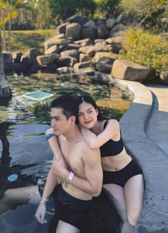 Màn đáp thẳng của Lê Ngọc Trinh khi bị nói ham khoe “nửa kia“ Man dap thang cua Le Ngoc Trinh khi bi noi ham khoe “nua kia“