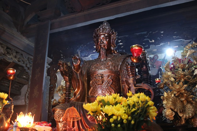 Nguyen Xi va doi quan “Than Khuyen” dang so-Hinh-2