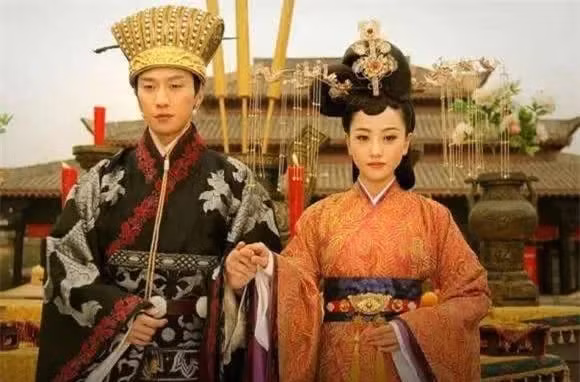 Hoàng hậu bi thảm nhất thời cổ đại - Hình 4 Hoang hau bi tham nhat thoi co dai-Hinh-4