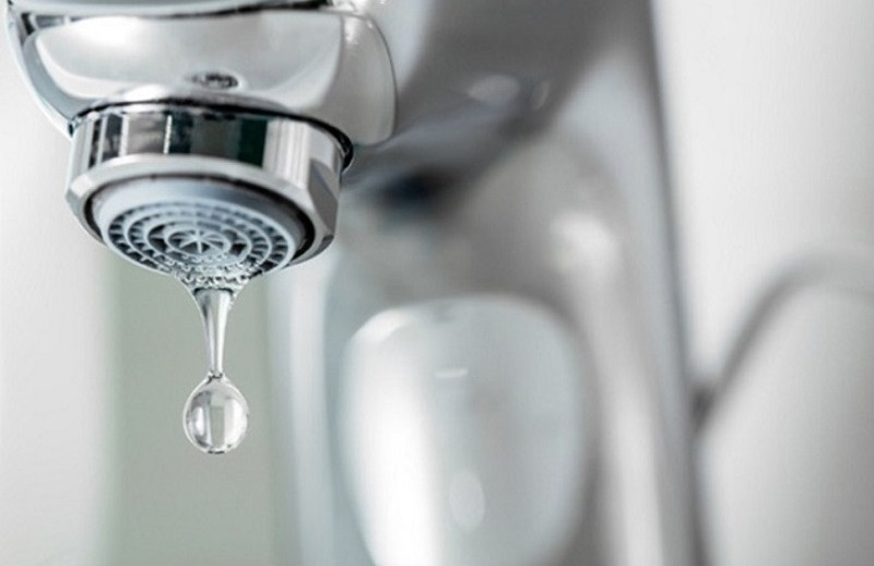 Loi phong thuy khien tien bac va suc khoe “quay lung“-Hinh-2