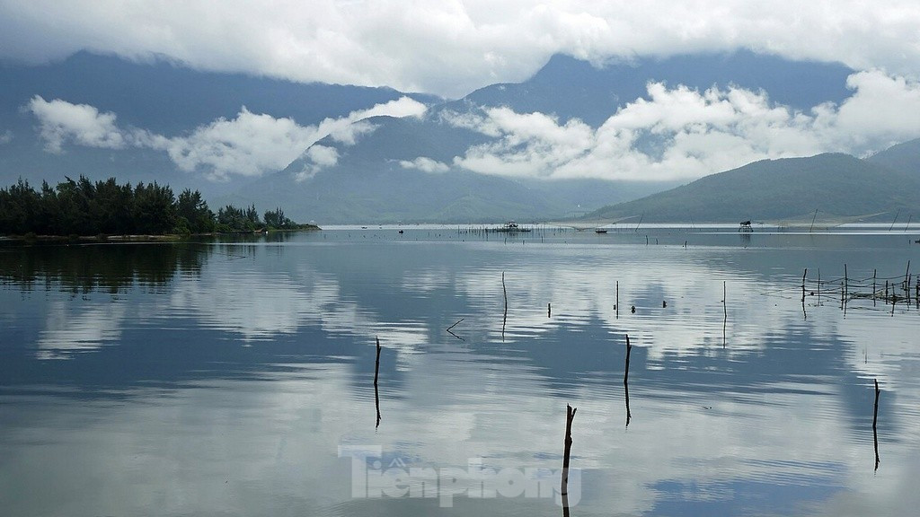 'Tuyet tinh coc' huyen ao tren vinh Lang Co-Hinh-5