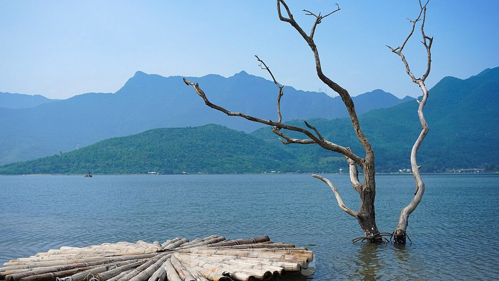 'Tuyet tinh coc' huyen ao tren vinh Lang Co-Hinh-3