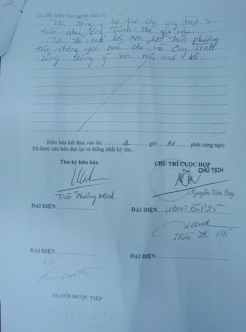 Người đứng đầu UBND phường 25 đã đồng ý và thực hiện ngay việc hỗ trợ số tiền 7,8 triệu đồng theo đề nghị của ông Tình