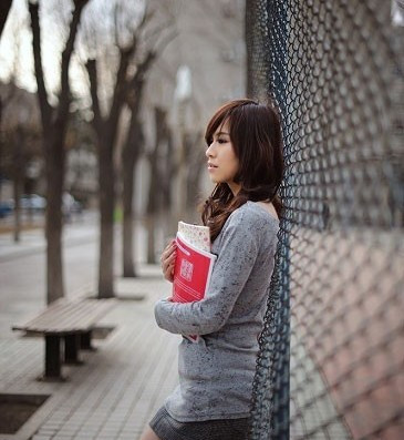 Top 7: Đại học Nghiên cứu Quốc tế Bắc Kinh Đây là trường Đại học chuyên giảng dạy về ngoại ngữ và du lịch của Trung Quốc. Do đó, các nữ sinh viên trong trường nổi tiếng sở hữu vẻ đẹp năng động, hiện đại và quyến rũ.