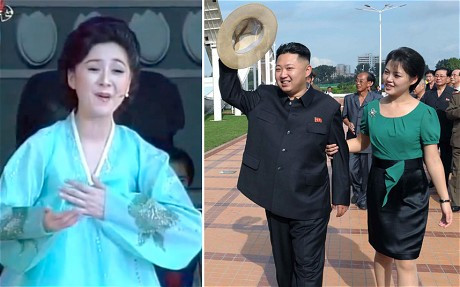 Ca sĩ Seo Un Hyang (ảnh trái) và vợ chồng lãnh đạo Triều Tiên Kim Jong-un.