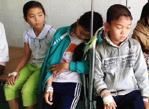 Đồ chơi phát nổ: Thời gian gần đây, liên tục xảy ra nhiều vụ việc học sinh chơi những loại đồ chơi Trung Quốc phát nổ, sau đó phải nhập viện cấp cứu vì nghi do hít phải khí độc trong những loại đồ chơi này.