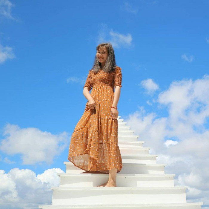 Các nấc thang được làm từ vật liệu nhẹ. @myngocle.0801.