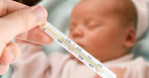 Dau hieu dien hinh canh bao viem mang nao o tre em