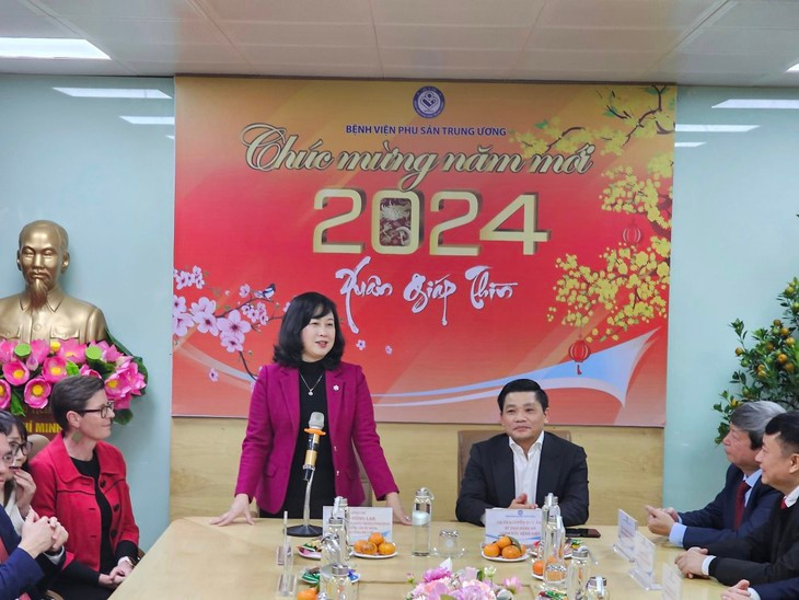 Benh nhan kham, cap cuu dip Tet Giap thin 2024 tang 33%