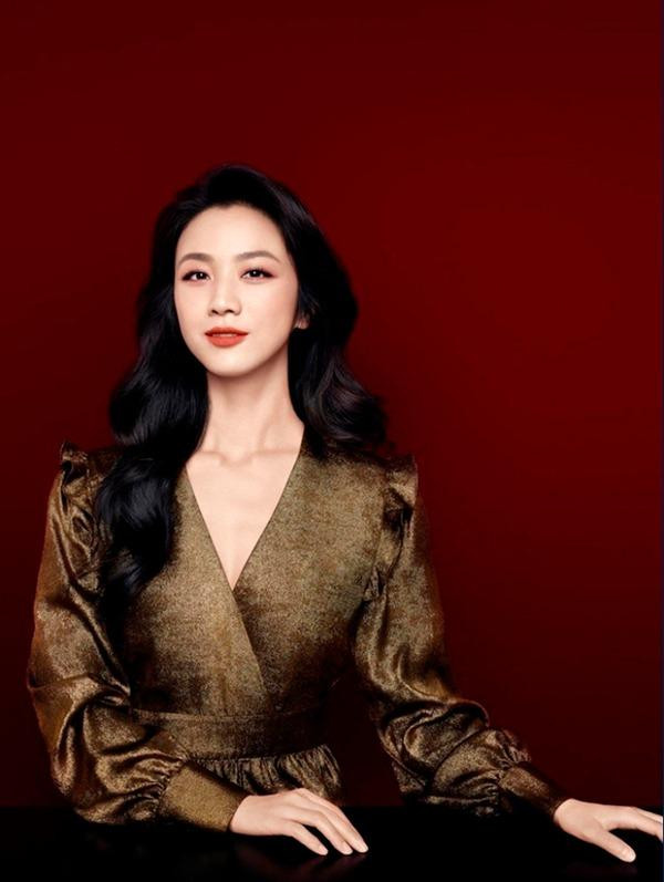 affeine trong cà phê là chất sinh nhiệt, giúp kích thích trao đổi chất, hỗ trợ chuyển hóa axit béo trong máu thành năng lượng dễ tiêu thụ. Uống cà phê đen sau bữa ăn giúp cải thiện tiêu hóa, đánh tan mỡ thừa.