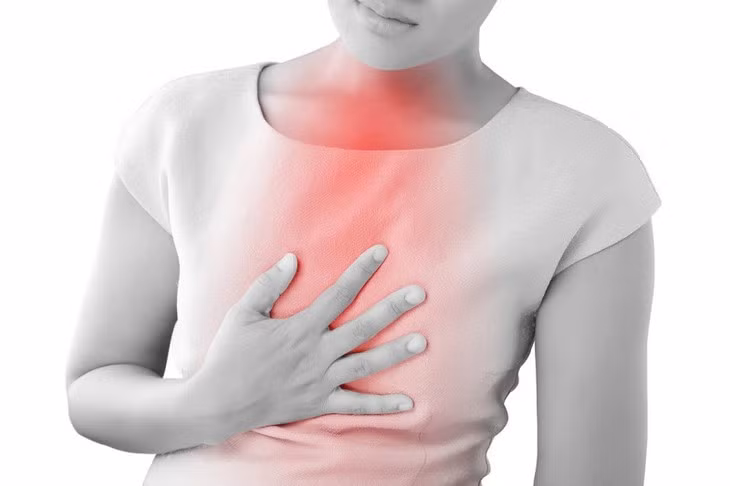 Dau nguc co the la dau hieu cua nhieu benh nguy hiem