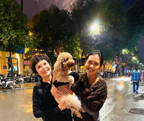 Nữ nghệ sĩ có sở thích nuôi cún cưng.