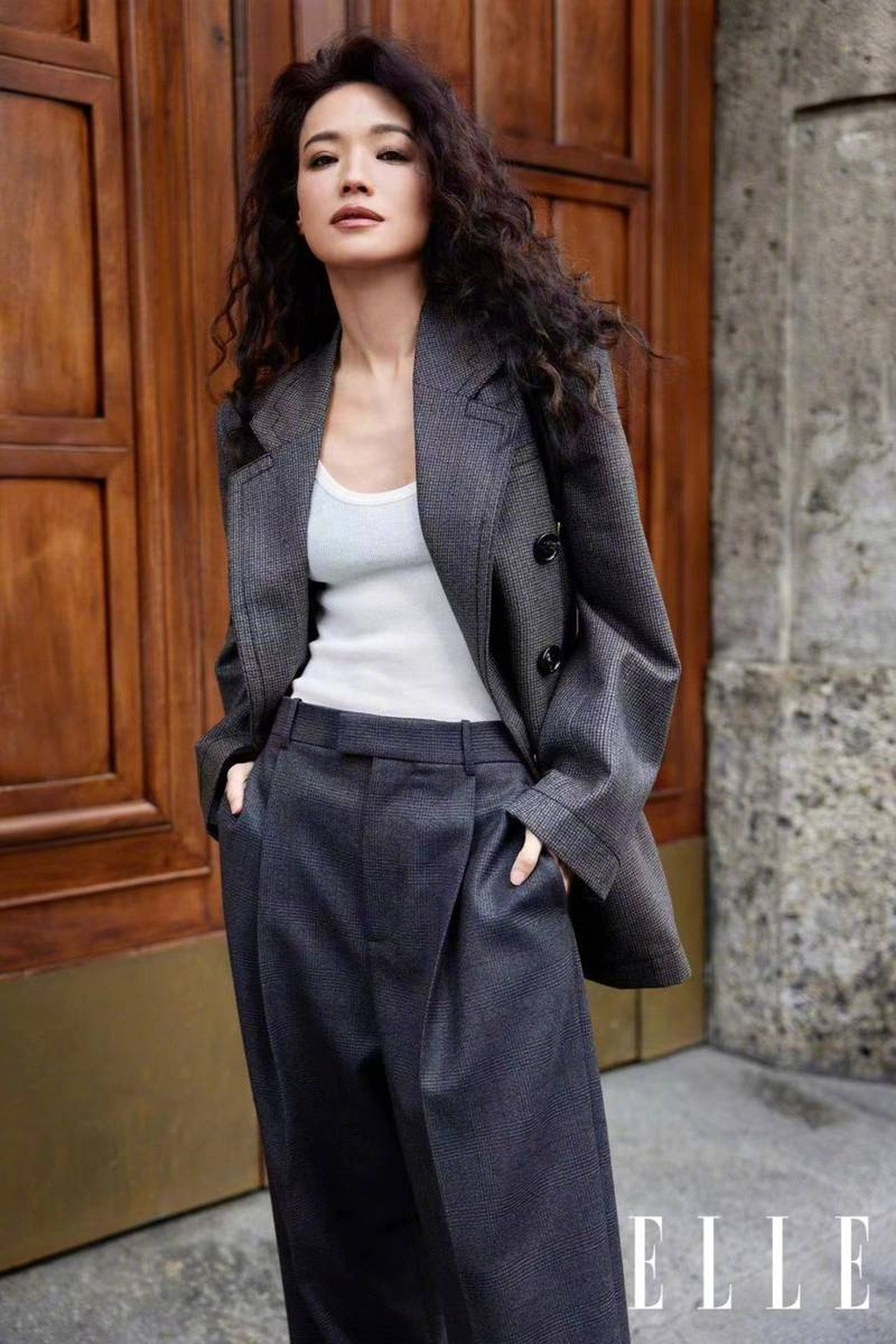 Thu Ky cung loat sao vuong nghi van lien quan duong day lua dao