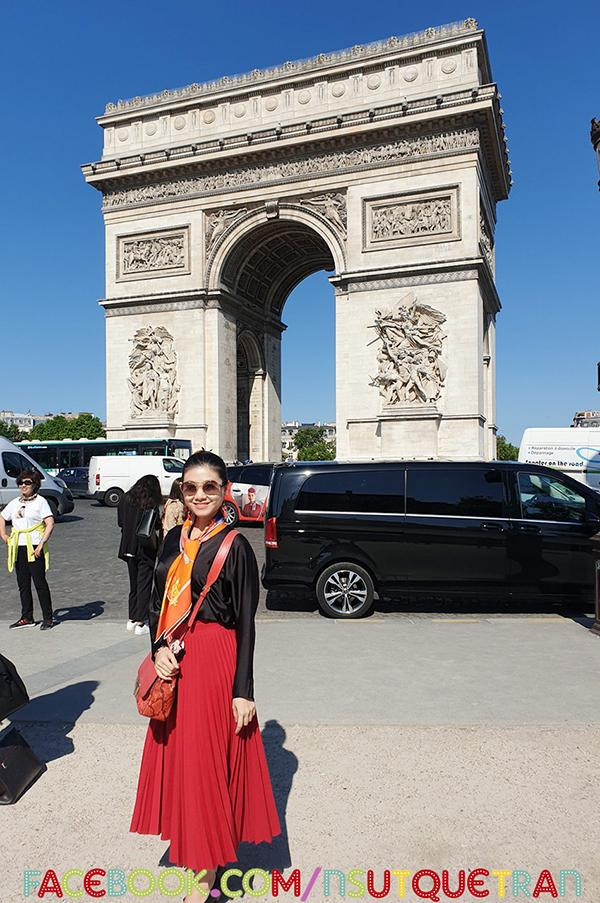 rong lần hiếm hoi chia sẻ về đời tư, Quế Trân cho biết muốn mọi thứ đến tự nhiên nhất và cô luôn ấn tượng với mẫu người biết san sẻ, tôn trọng niềm đam mê của cô. Phía gia đình và bạn bè cũng không thúc giục chuyện lập gia đình, chính vì thế cô sống khá thoải mái và không gặp bất kì áp lực nào.