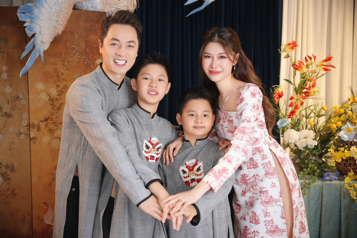 Vợ của Đăng Khôi là hot girl Thủy Anh. Hai người yêu nhau từ năm 2005. Đến năm 2013, cặp đôi chính thức về chung một nhà và có cuộc sống hôn nhân viên mãn khiến nhiều người ngưỡng mộ. Hiện tại, hai vợ chồng có hai con trai và Thủy Anh đang mang bầu con thứ ba. Trong gần 20 năm đồng hành, cặp đôi vẫn giữ được tình yêu mặn nồng bởi sự thấu hiểu, tôn trọng lẫn nhau.