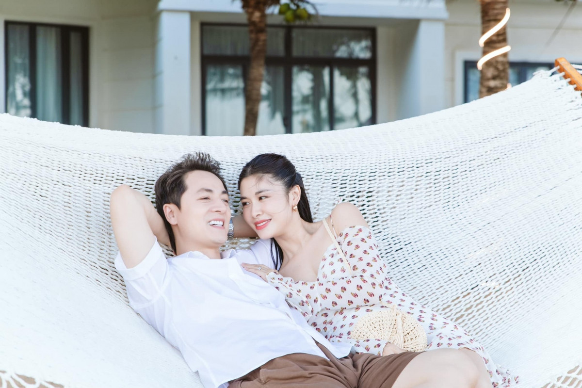 Đăng Khôi tâm sự rằng gia đình chính là động lực giúp anh vượt qua nhiều khó khăn, thử thách trong cuộc sống. Mỗi khi về nhà nhìn thấy bà xã và các con luôn tươi cười, vui vẻ là niềm hạnh phúc to lớn đối với anh.