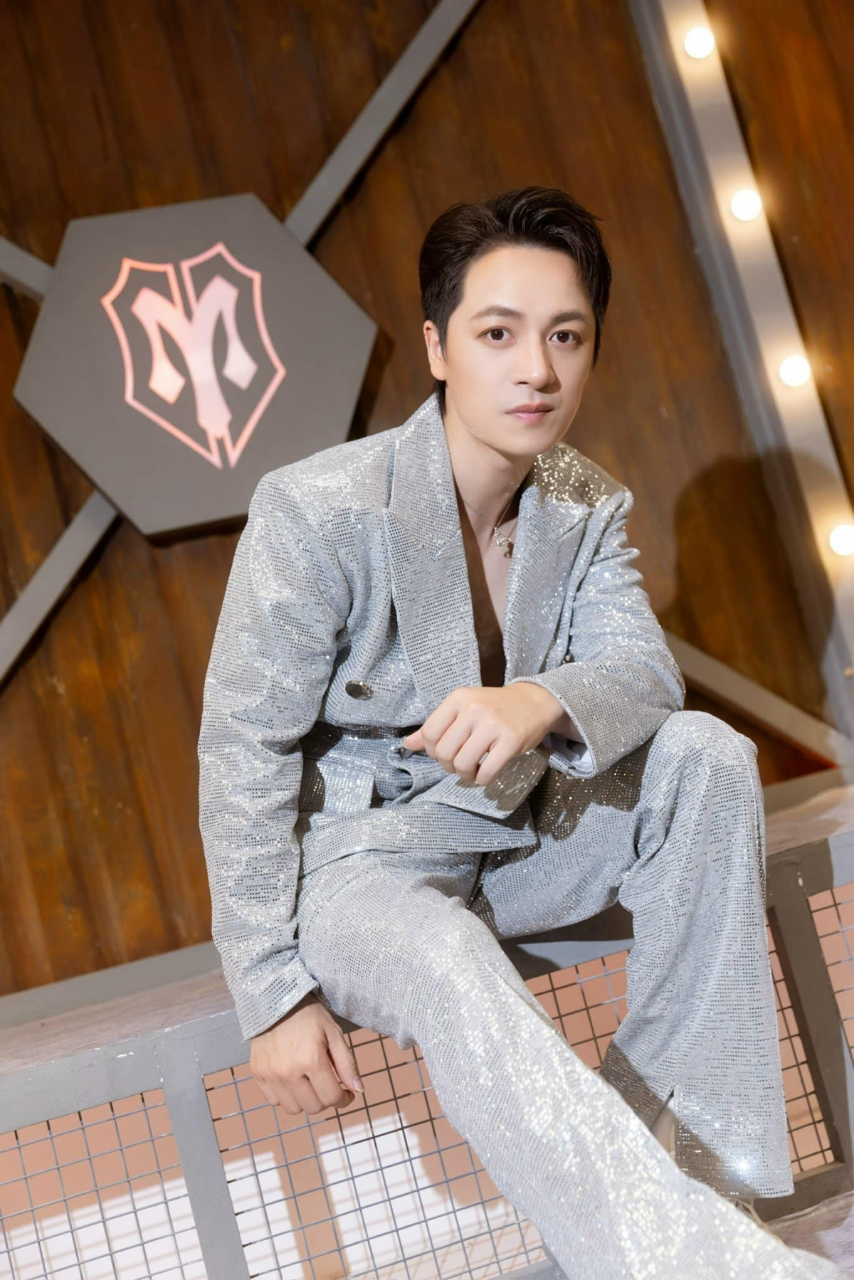 Sau 10 năm im ắng, Đăng Khôi nhận được nhiều sự quan tâm từ khán giả khi trở lại với âm nhạc và tham gia chương trình Anh trai vượt ngàn chông gai. Khi đang ở đỉnh cao sự nghiệp, Đăng Khôi tạm dừng ca hát. Anh lấy vợ và dành thời gian cho gia đình.