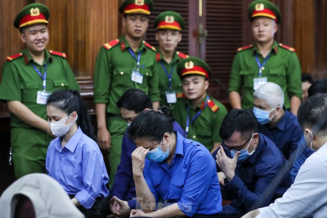 Sac thai cac bi cao khi cong bo cao trang vu Van Thinh Phat-Hinh-3